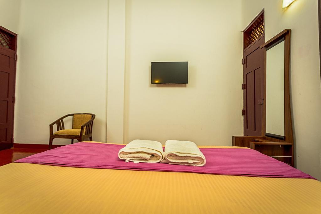 Dayanithi Guest House جافنا المظهر الخارجي الصورة